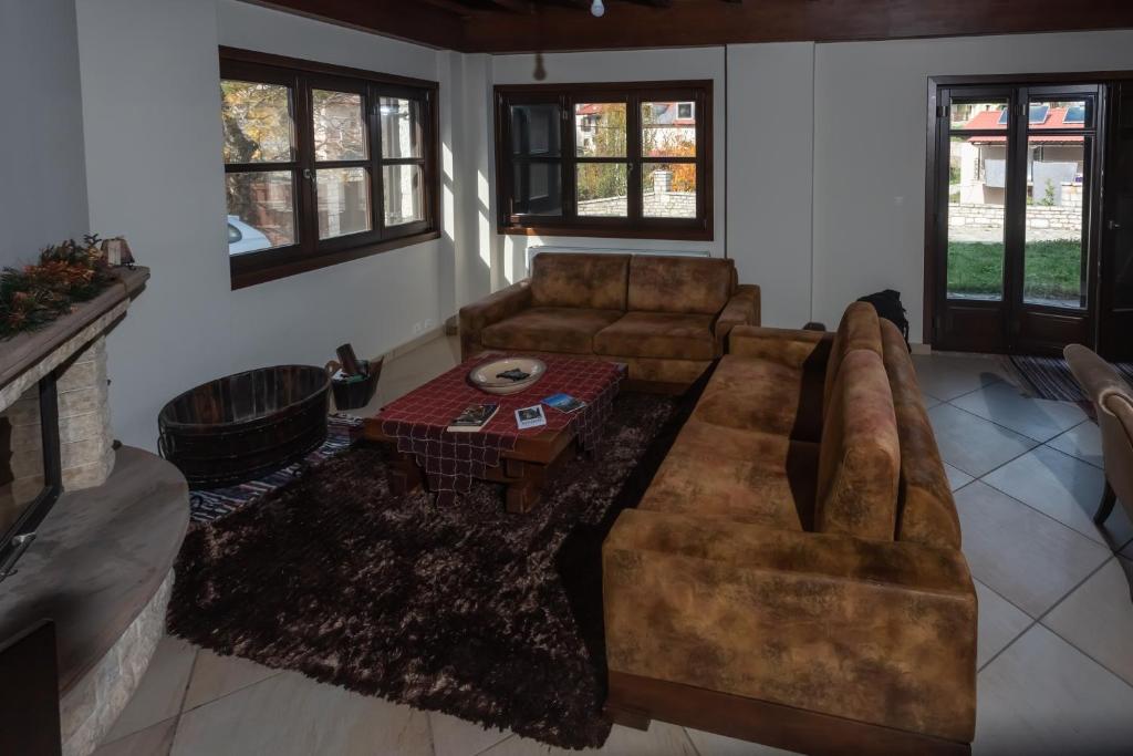 Kourtis Family Mansion photo 4