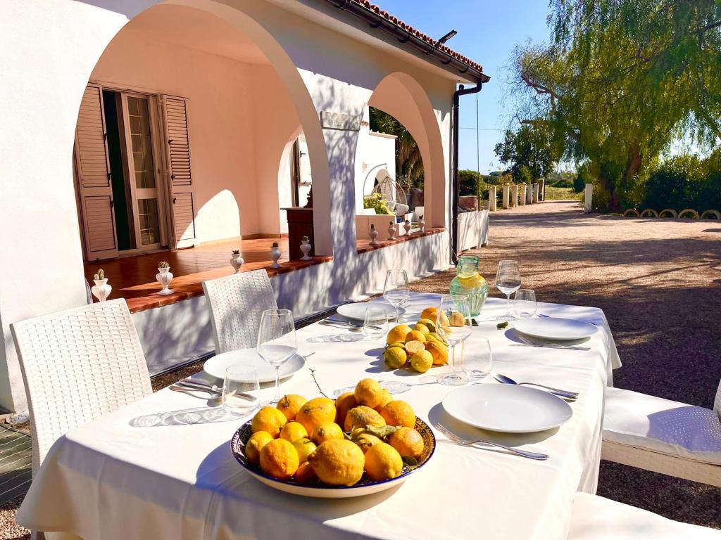 Villa Lido with pool and garden photo 2