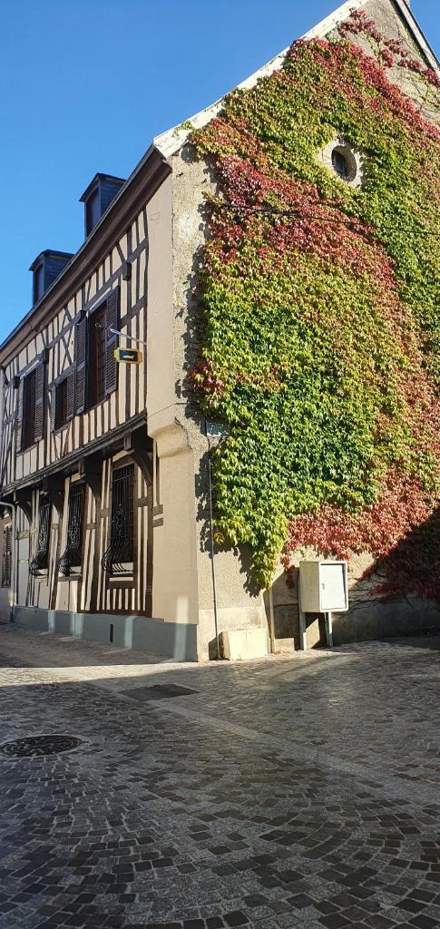 AU CHAMBELLAN photo 2