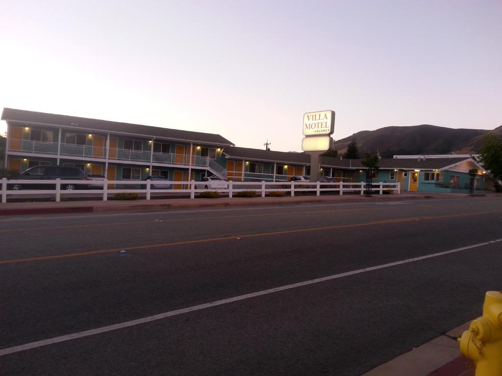 Villa Motel image
