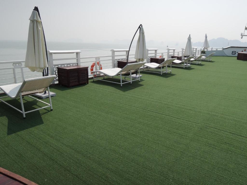 Du thuyền Starlight