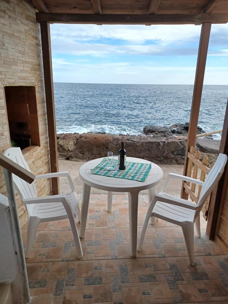 casa cueva a orilla del mar Brisas del Mar photo 4
