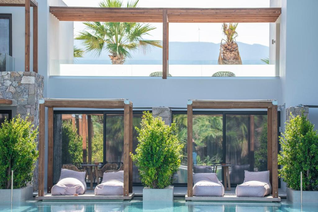 Caravia Beach Hotel & Bungalows - All Inclusive - Tap to explore photos
