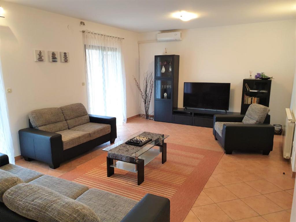 Holiday home Elis photo 2