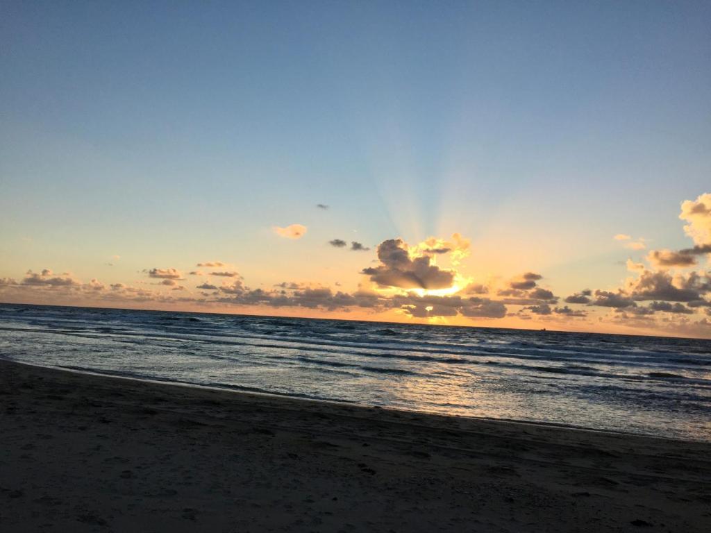 Julianadorp Zuhause am Meer für 6 Personen mit 4 Schlafzimmern photo 1
