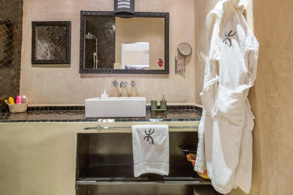 "LE 21", EXCLUSIVE DUPLEX 400m from Jemaa el Fna - JACUZZI - HAMMAM - NETFLIX - HIGH-SPEED WIFI photo 3