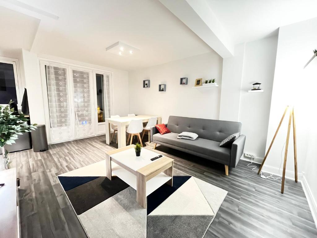 Appartement de charme T2 au coeur de Bourges photo 2