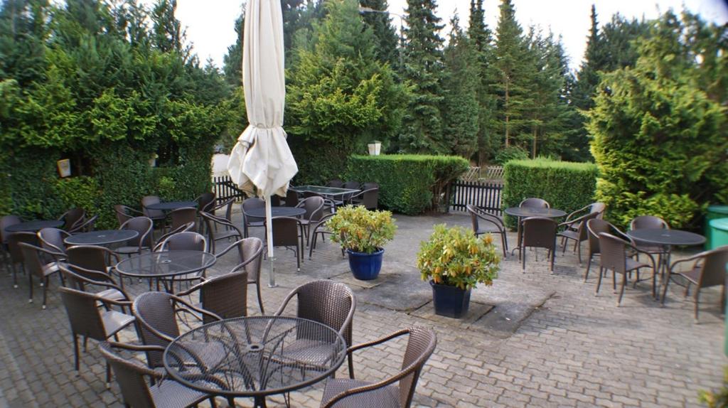 Gasthaus & Hotel Lindenkrug photo 2