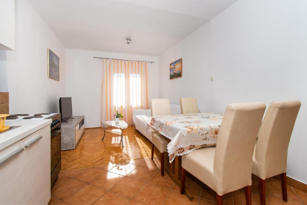 Apartments Rada photo 4