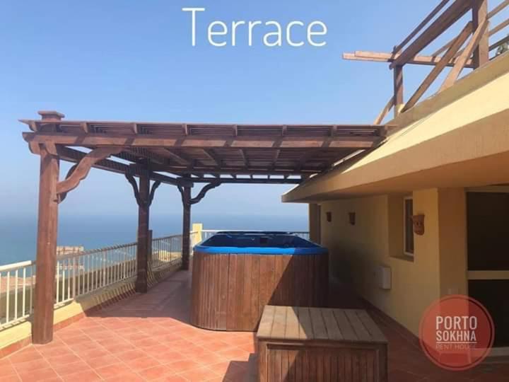 Pentahouse Apartment in Pyramids Porto El-Sokhna photo 4