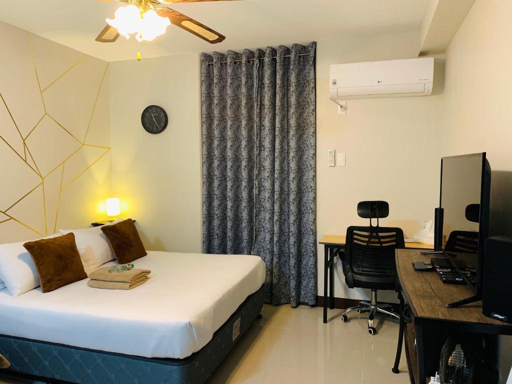 Quayside Condo near Airport photo 1