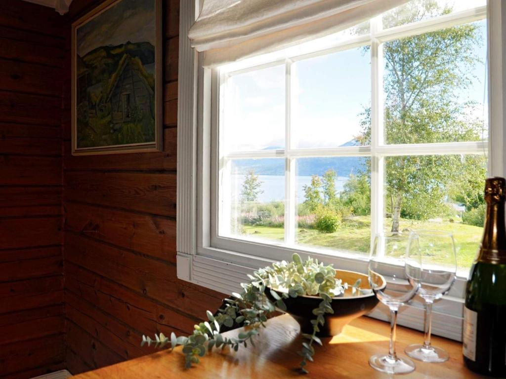 Holiday home Utvik III photo 4
