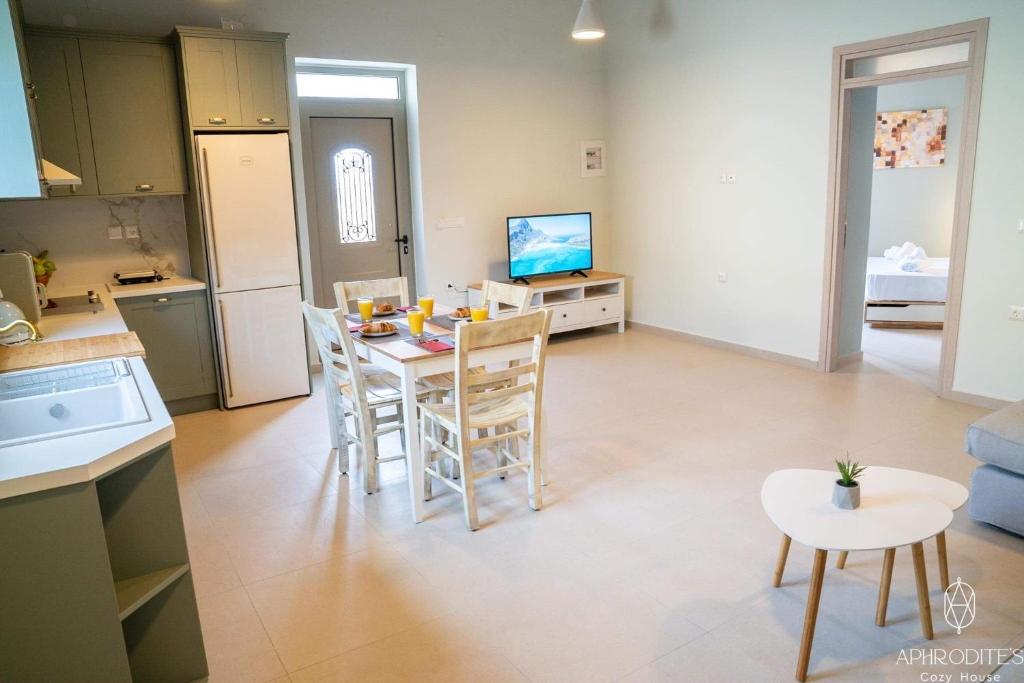 Aphrodite’s Cozy House Room Type - One-Bedroom Apartment