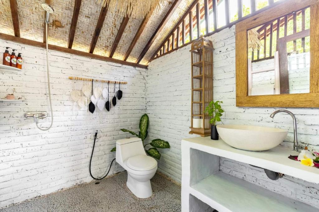Bali Brothers Guesthouse - Tap to explore photos