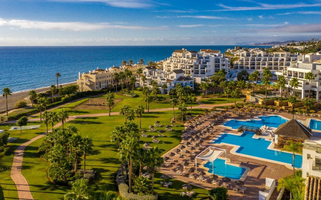 Estepona Hotel & Spa Resort photo 1