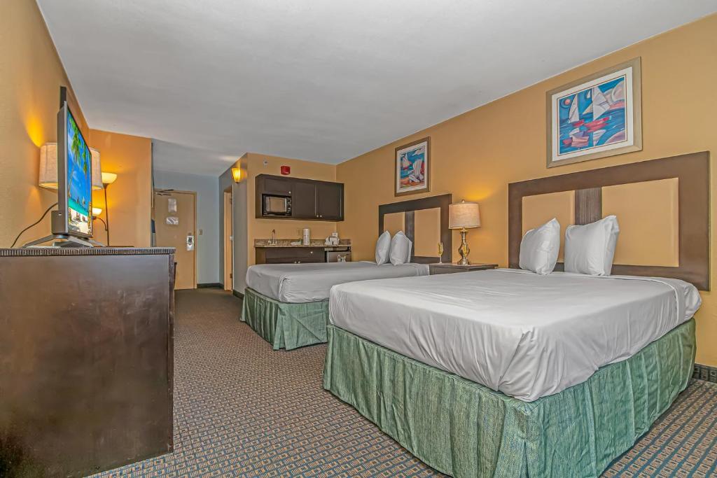 Landmark Resort Double Suite Unit 920 - Sleeps 4! image