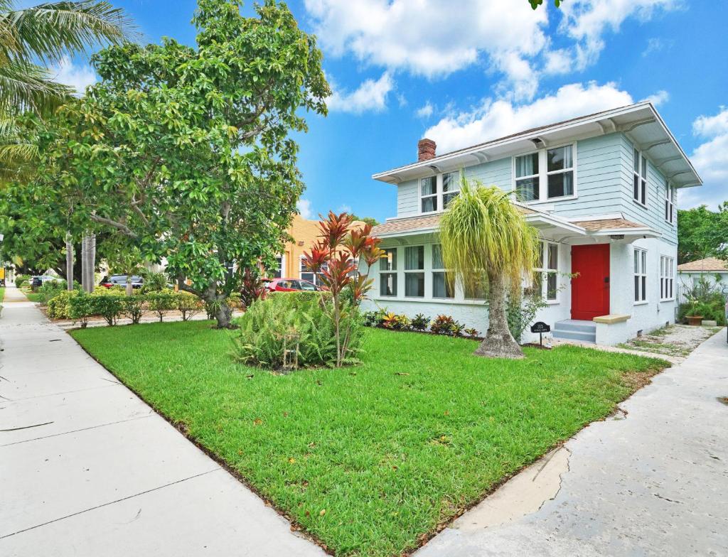 Charming Historic Home and Cottage minutes from the Intracoastal and the Beach image