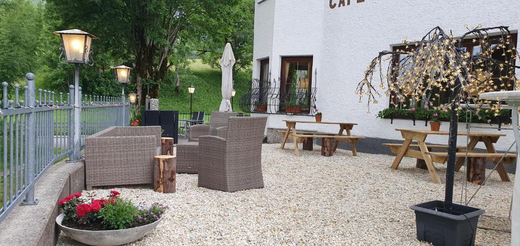 Pension Gasthof Gaistal photo 3