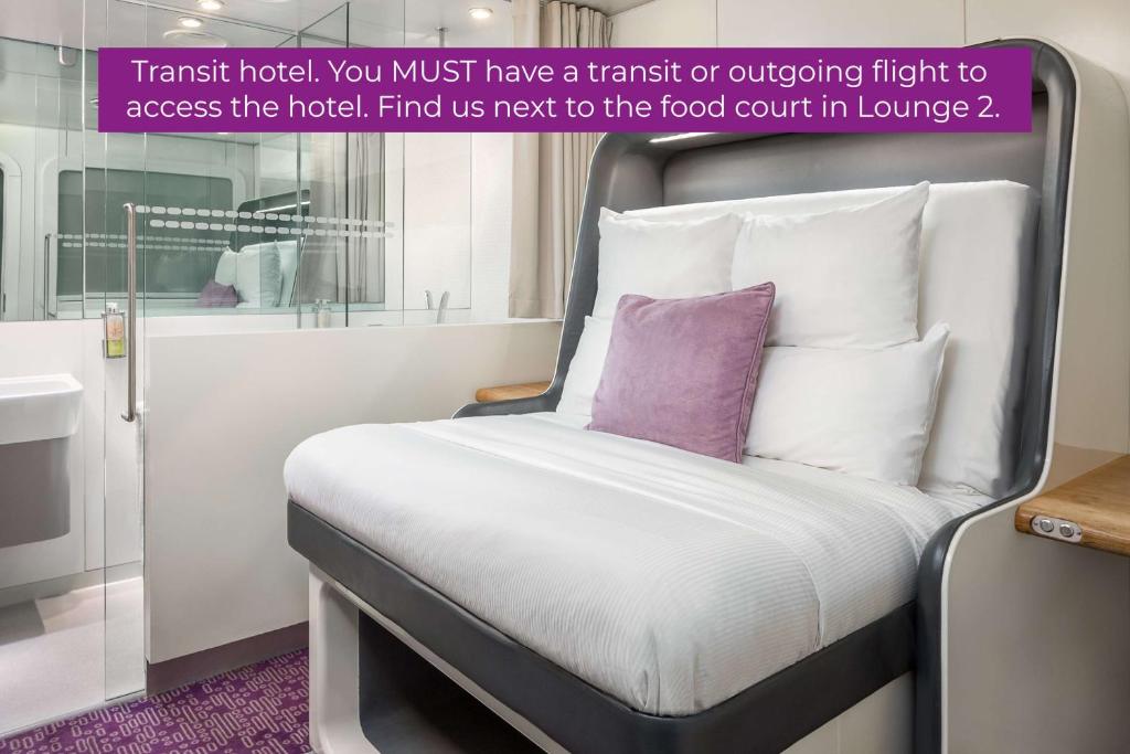 YOTELAIR Amsterdam Schiphol Transit Hotel photo 4