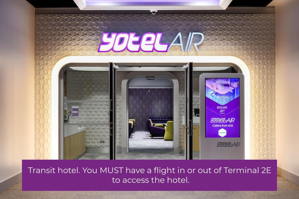 YOTELAIR Paris CDG - Transit Hotel - Terminal 2E photo 1