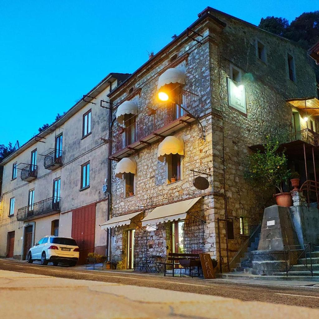 B&b La Fontana Borbone photo 4