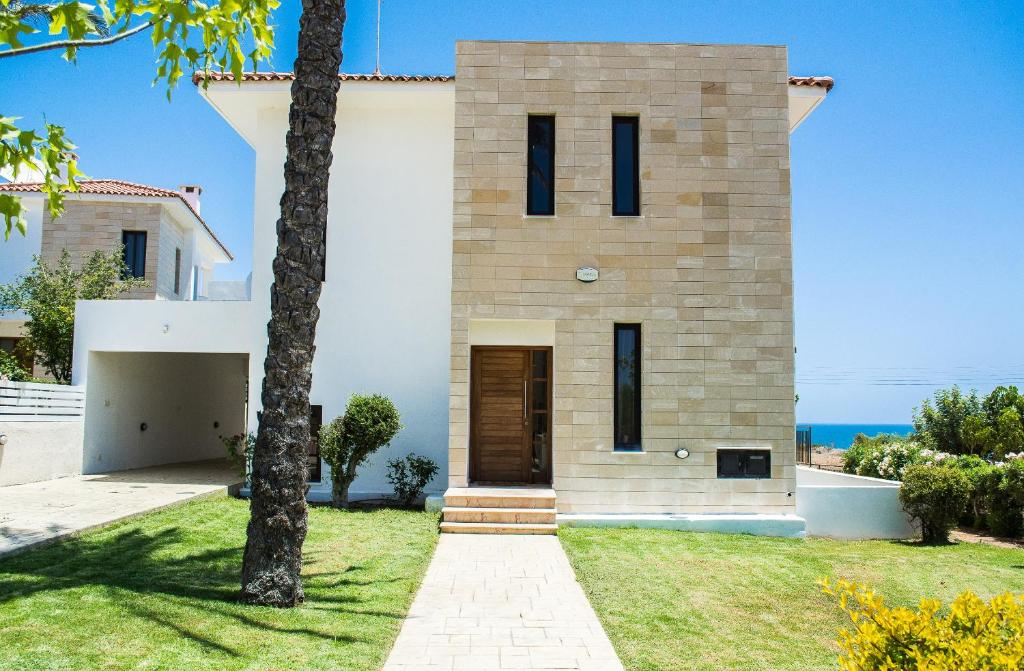 Villa Hera photo 1