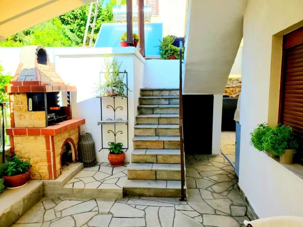 Gianni's Apartment By The Sea photo 3