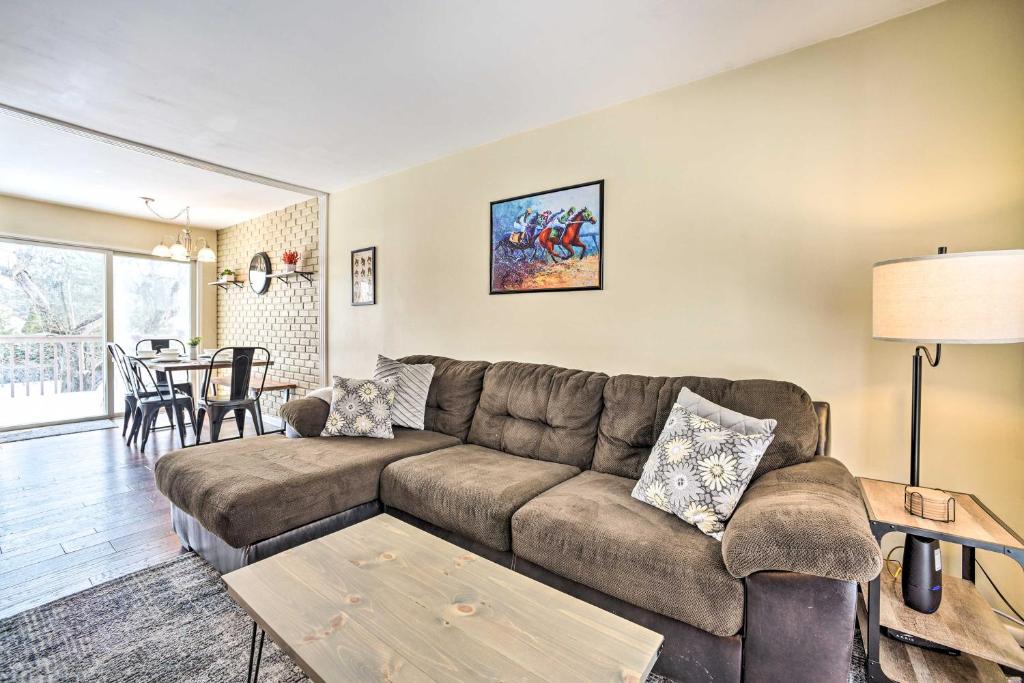 Updated Home in the Heart of Saratoga Springs photo 4