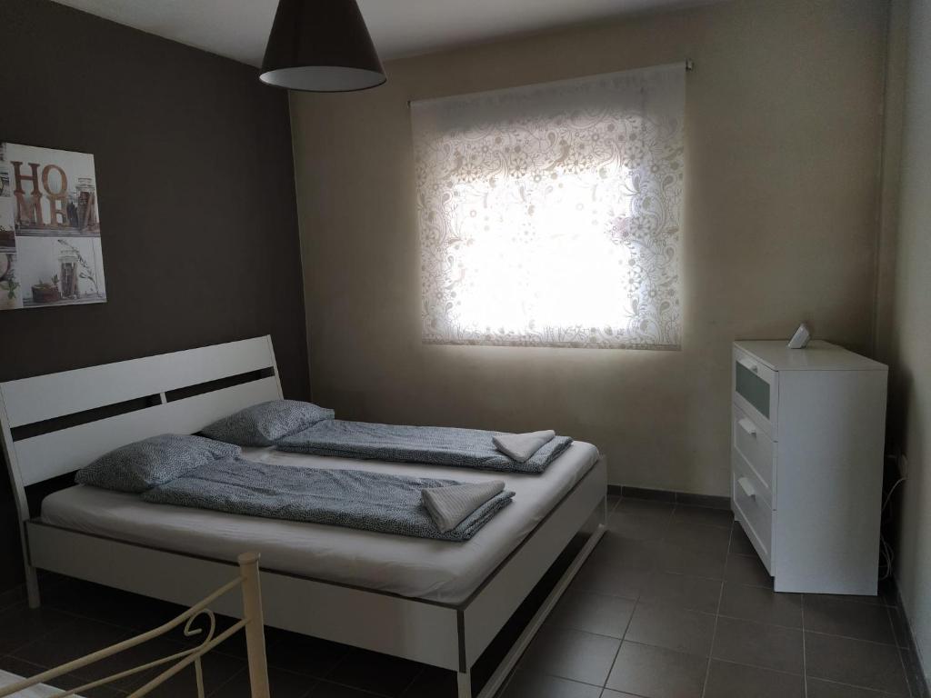 OceanBlue Modern king size 1 Bedroom Apartment with Seaview and Terrace photo 2