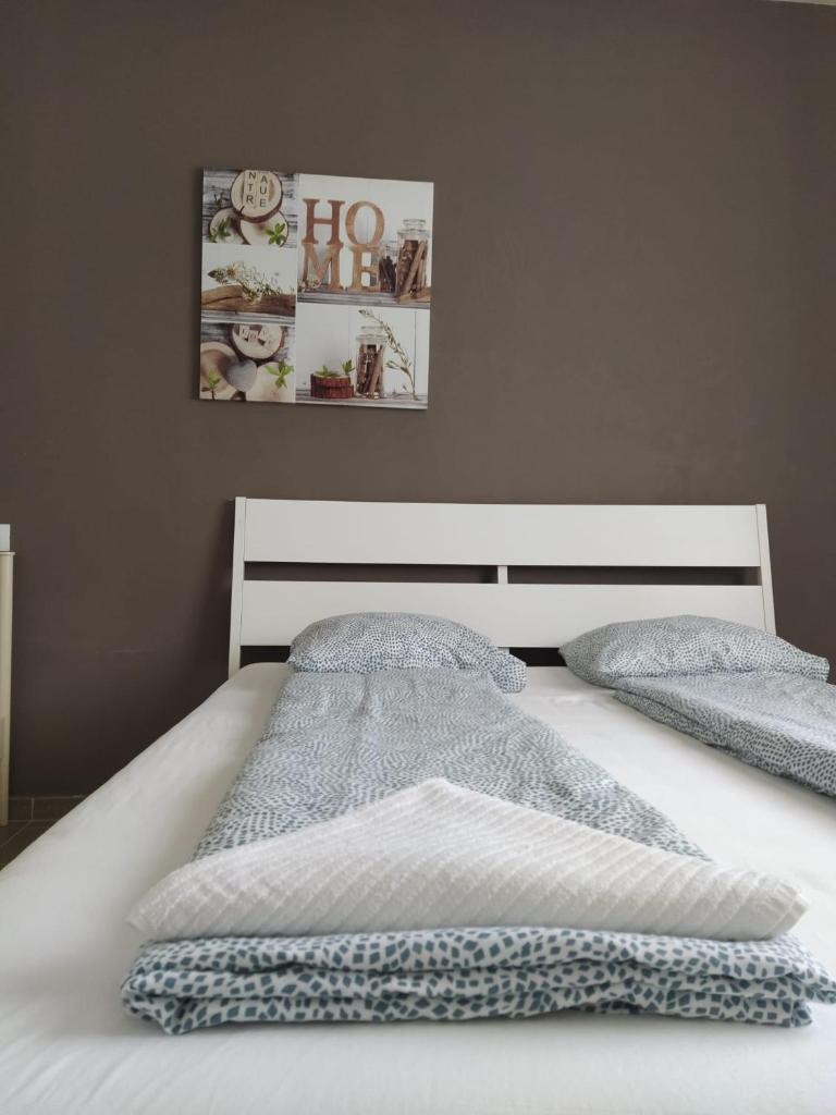 OceanBlue Modern king size 1 Bedroom Apartment with Seaview and Terrace photo 4
