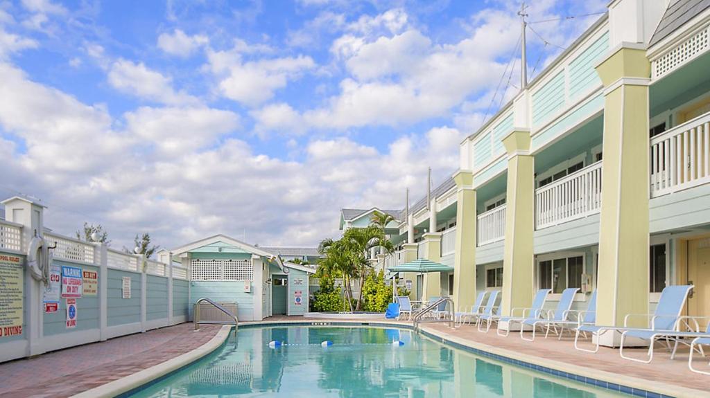 Resort Sixty-Six image