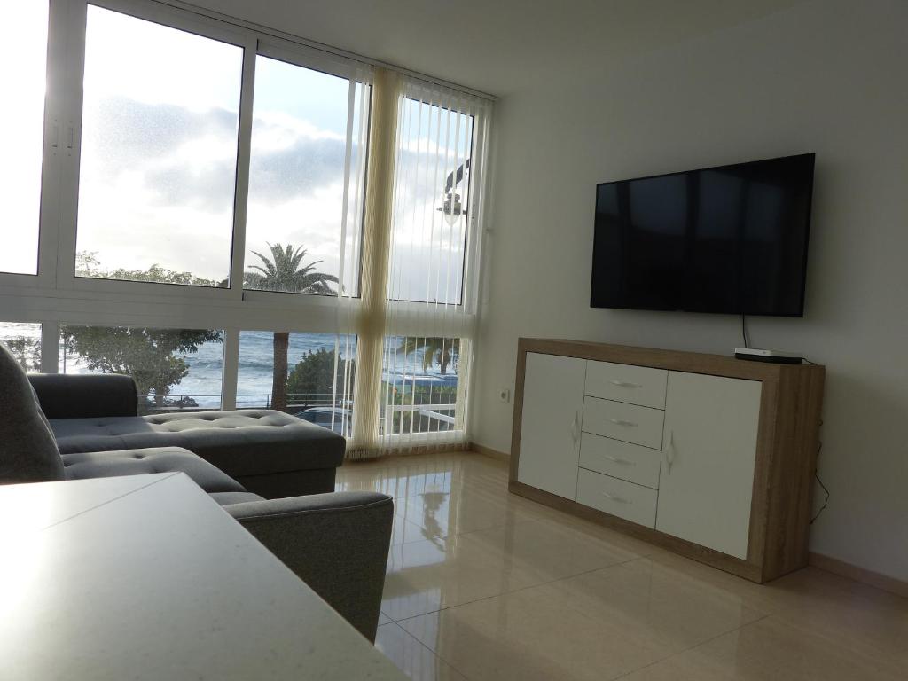Suncanarias Apartamentos Cristal Playa La Arena photo 2