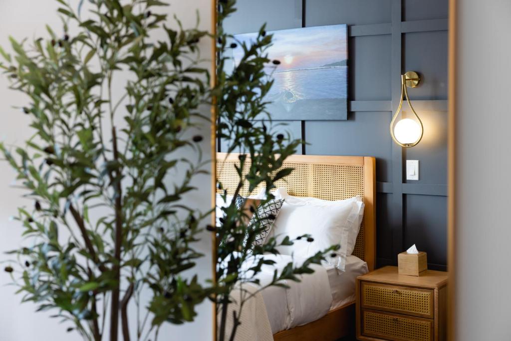 The Modernist Hotel image