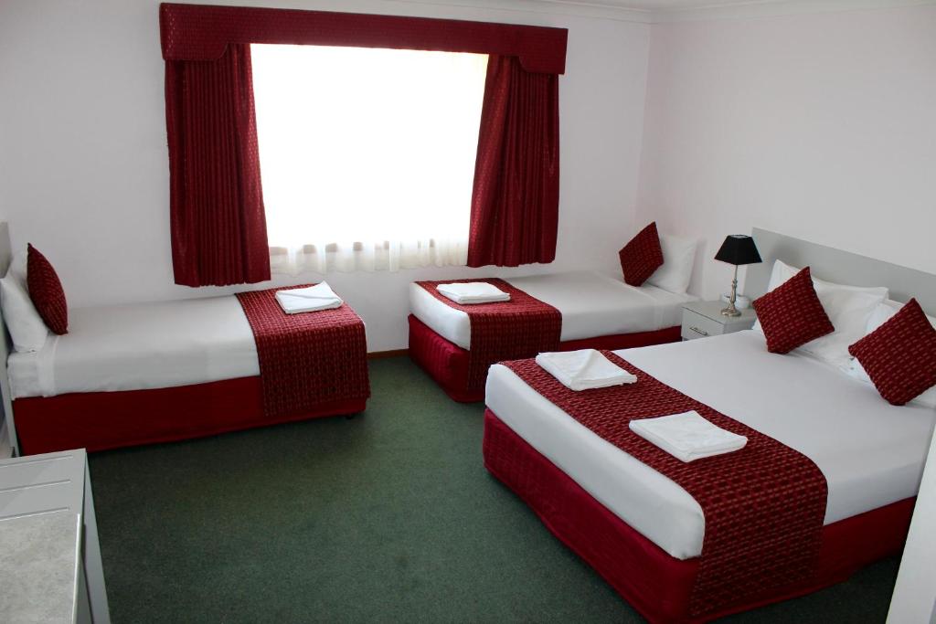 Hume Villa Motor Inn photo 2