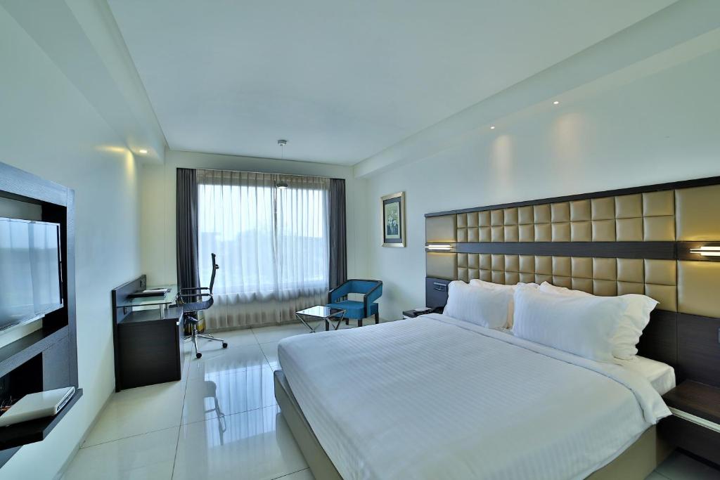 HOTEL G EXPRESS Formerly Known as TGB Express photo 1