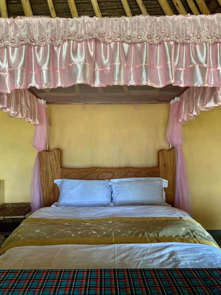 Jacaranda Bush Camp photo 2
