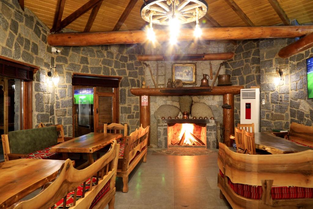 Teona Bungalow & Restaurant photo 2