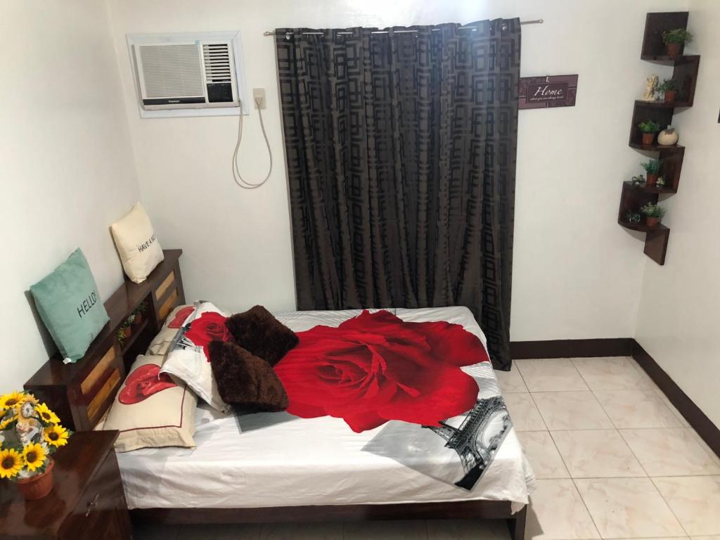 15pax-2minutes to Vigan-Rose and Fer Transient-2 Bedroom House photo 3