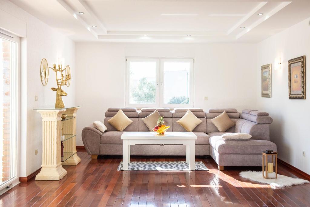 Luxury Villa Ivana photo 4