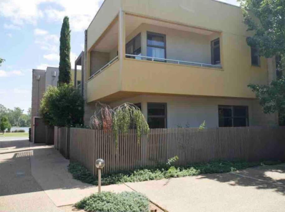 Lovely 2 bedroom apartment across from Shepp Lake. photo 1