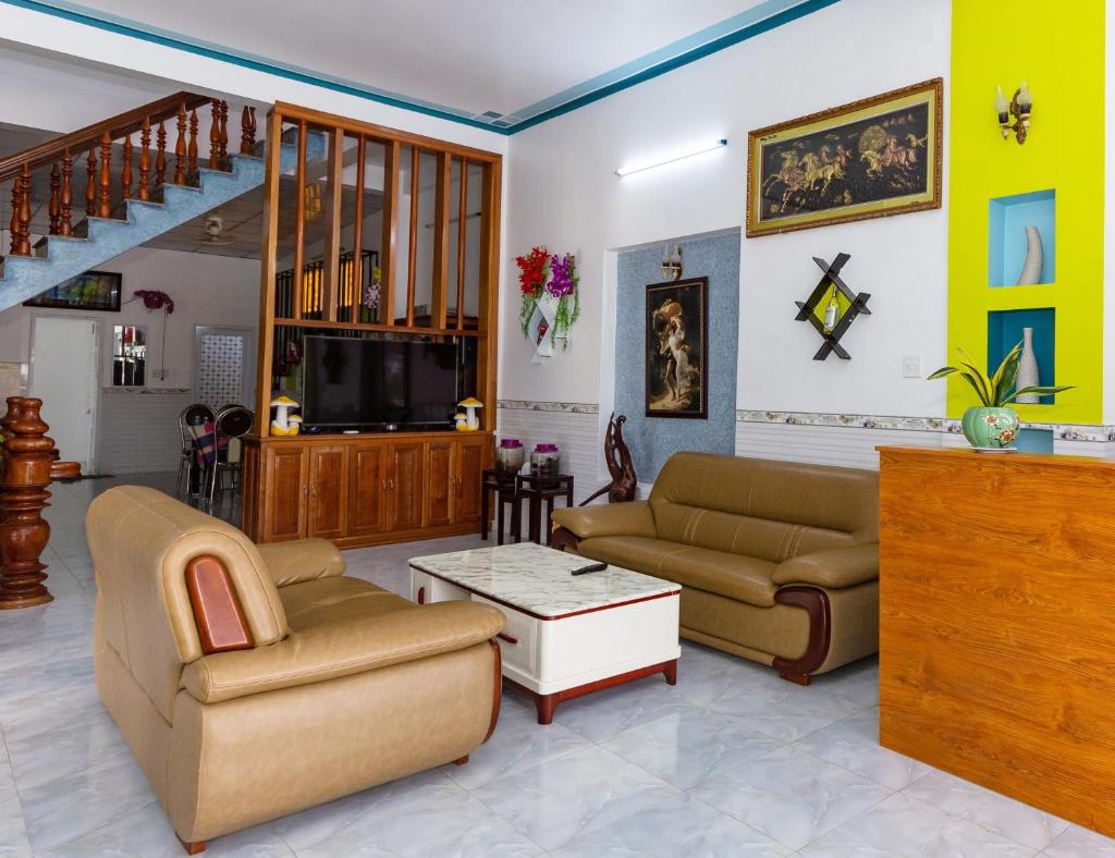 NHÀ NGHỈ & HOMESTAY PHẠM GIA