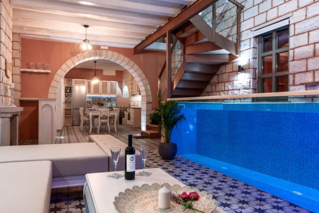 Estia Luxury Living photo 4