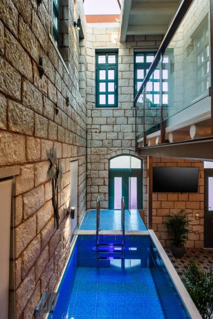 Estia Luxury Living photo 1
