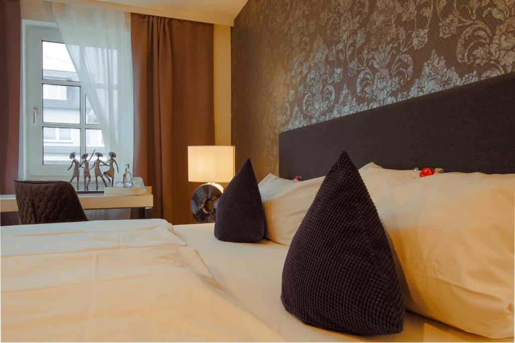 Landhotel Zum Kronprinzen photo 3