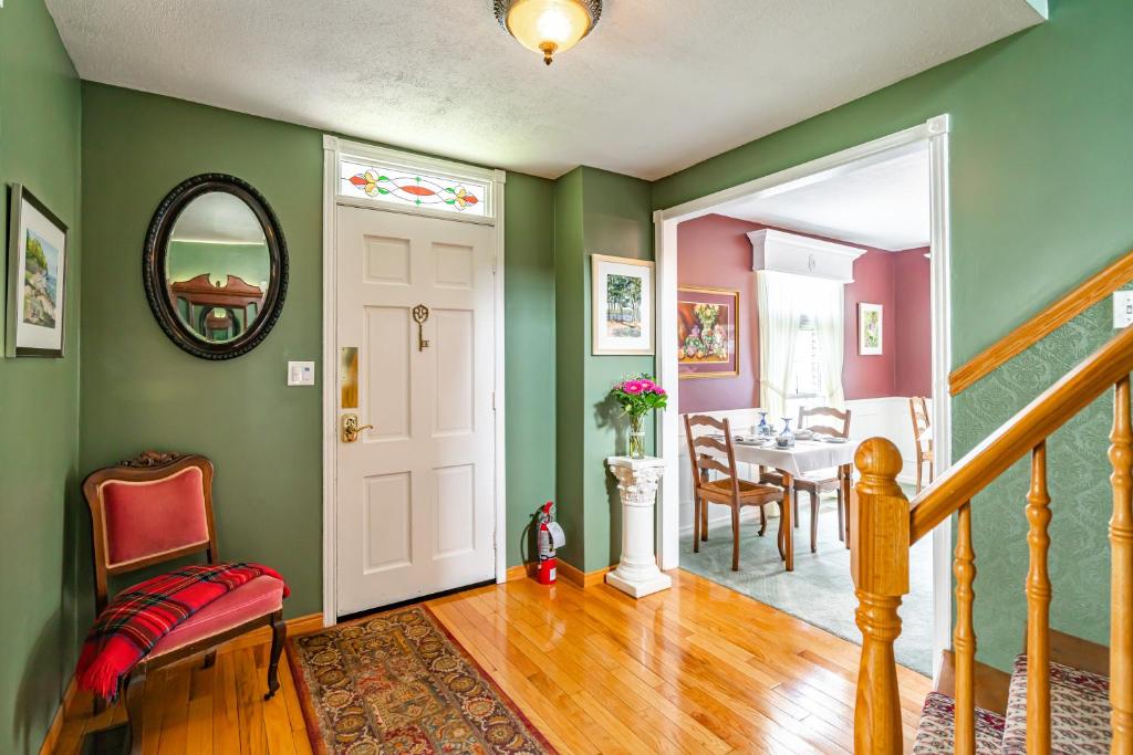 Abacot Hall Bed & Breakfast photo 2