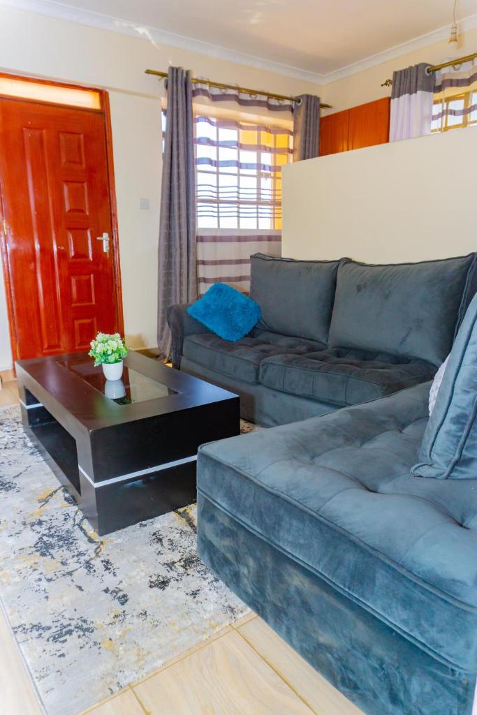 Epic Furnished Home photo 4