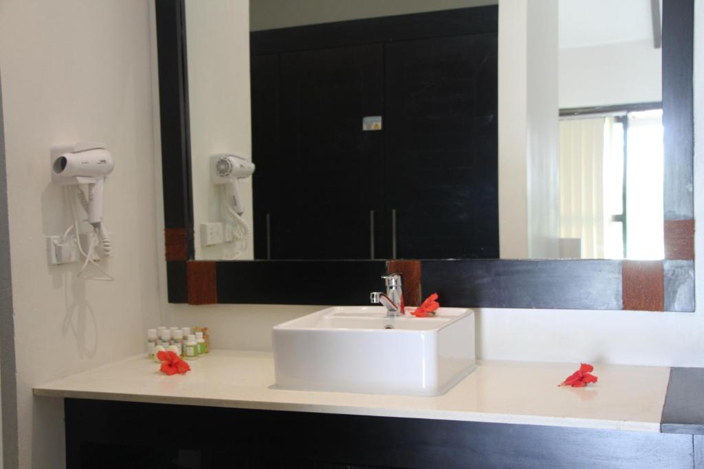 Lander's Bay Resort photo 3