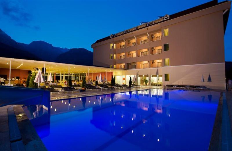 CASTLE PARK HOTEL photo 4