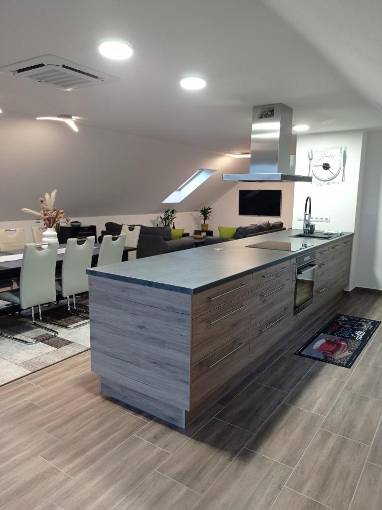 Mórocz Apartman photo 4