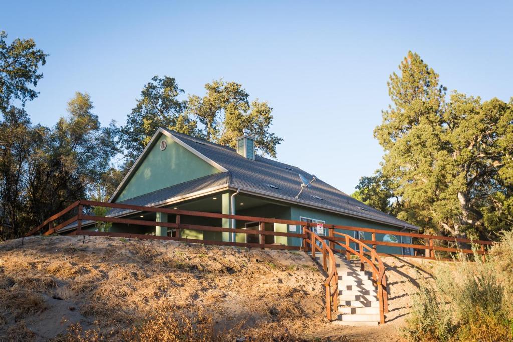 Yosemite Sandy River Retreat photo 1